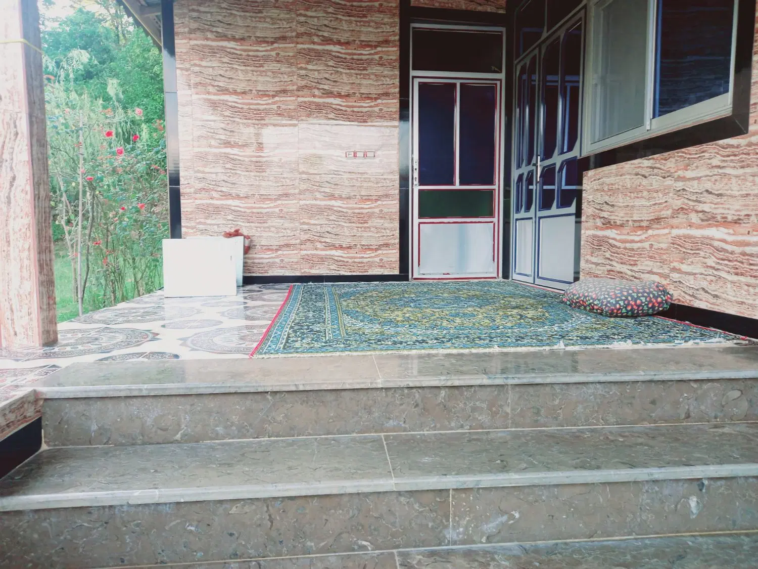 اجاره‌ ویلا جنگلی کوهستانی در دل جنگل
