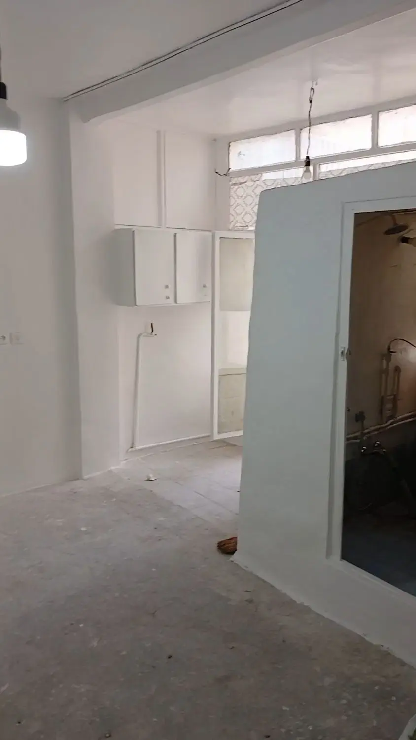 سویت ۲۵ متری اجاره ای آقا