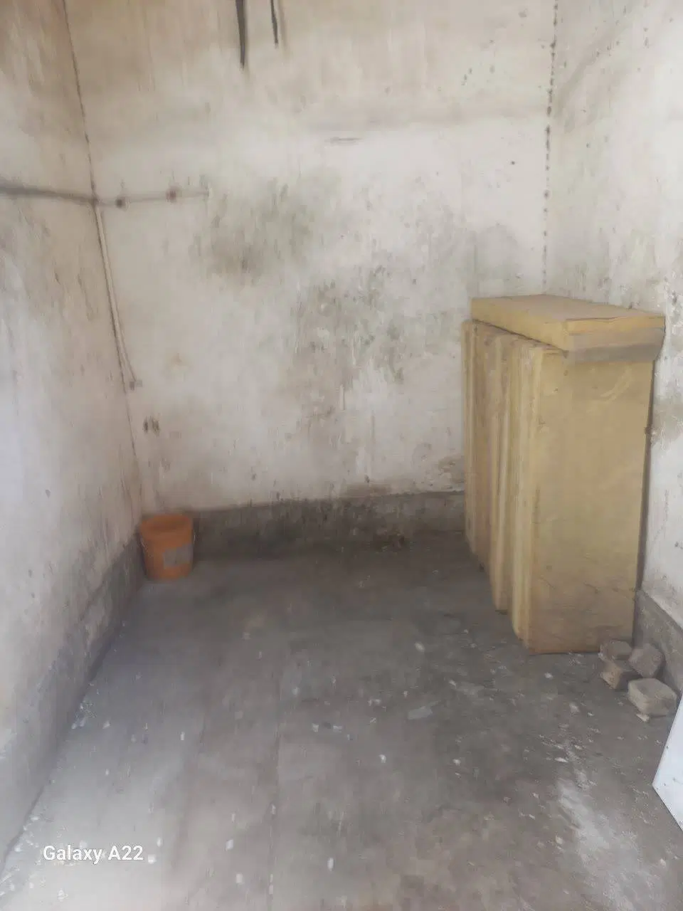 مغازه ۱۲ متری به ارتفاع ۵.۵ متر دارای ۶ متر بالکن