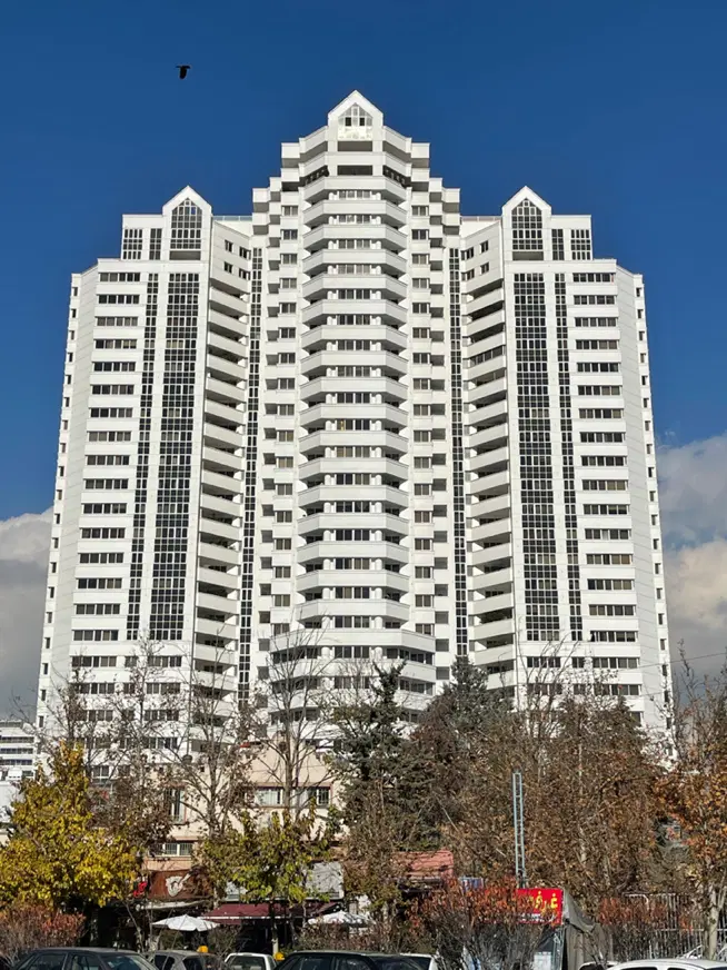 ۲۳۰متر برج ایران زمین بازسازی کامل