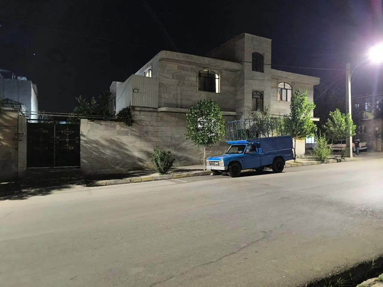 خانه دو طبقه