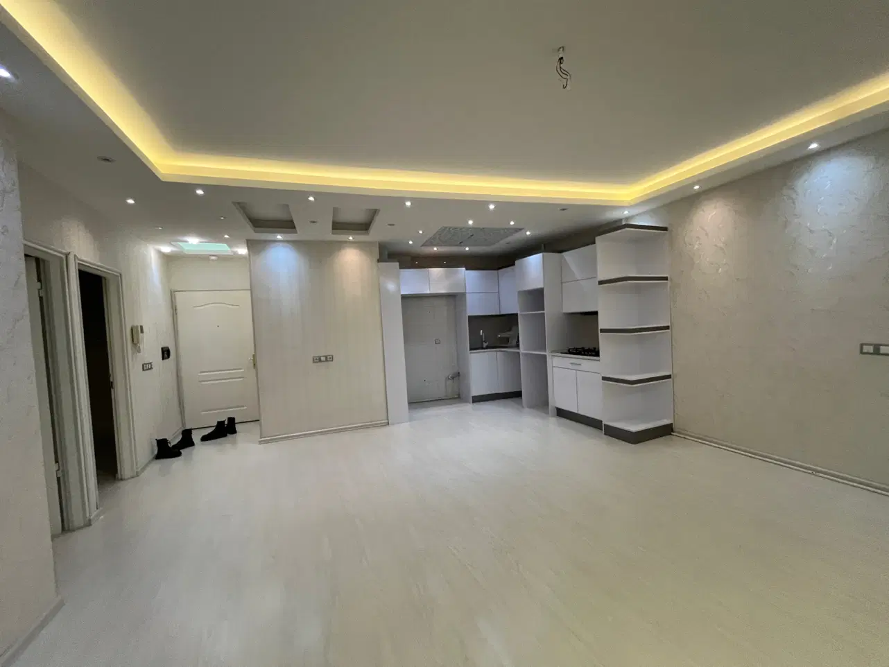 واحدفول شریعتی