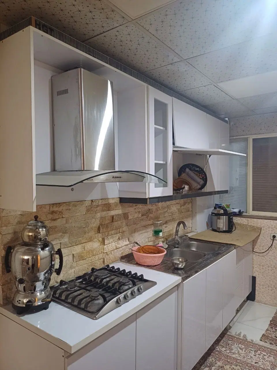آذربایجان مترو نواب۵۸ متری رهن ( املاک)
