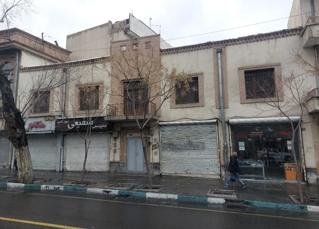مغازه بر خیابان سعدی