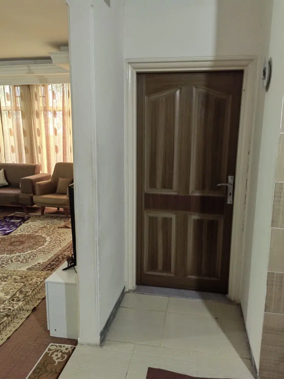 اجاره خانه ویلایی سه طبقه اطراف فلکه صدوق