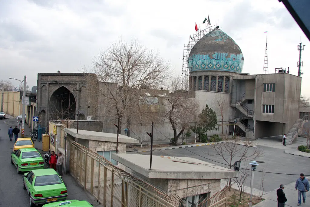 ۱۳ هزار متر زمین تجاری کنار مترو بازار تهران
