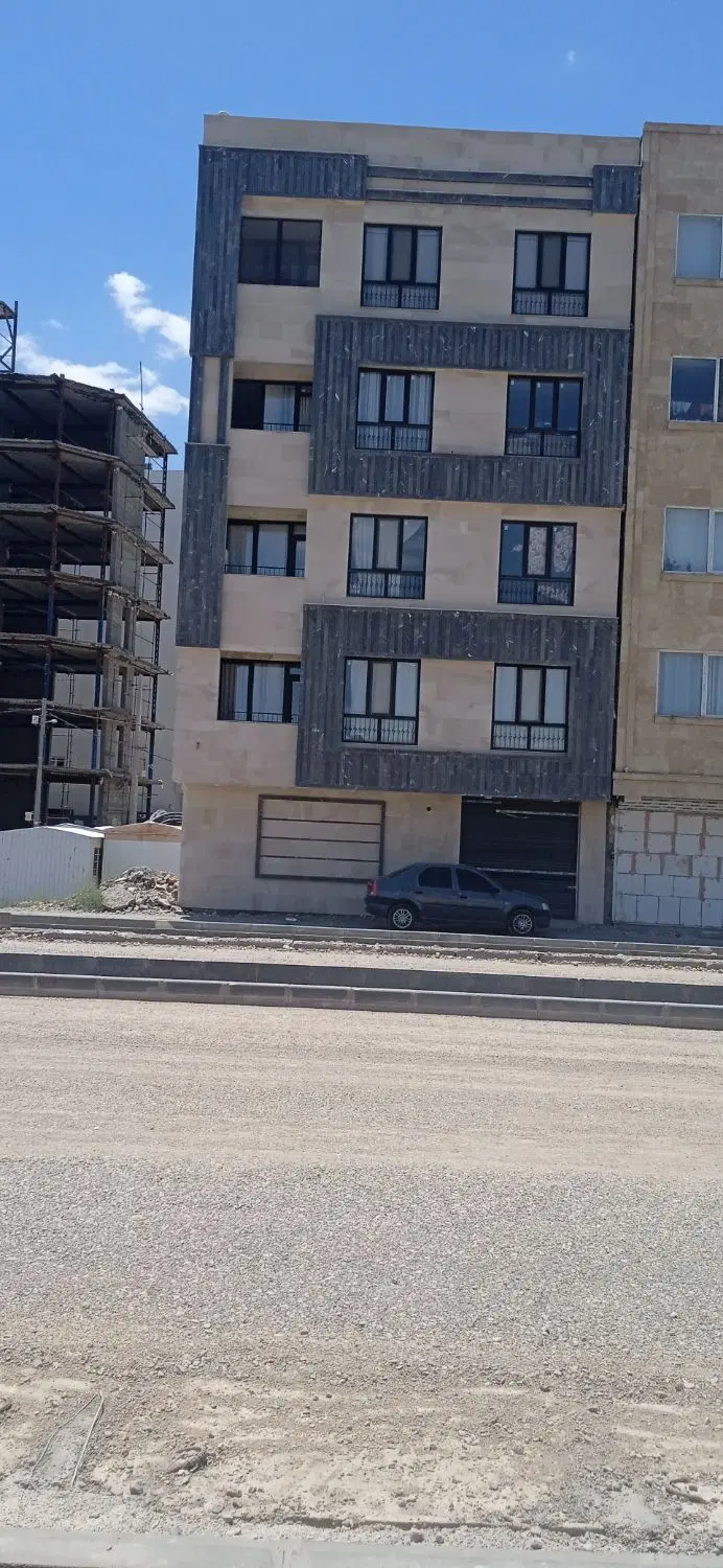 آپارتمان تک واحدی وچهارواحدی