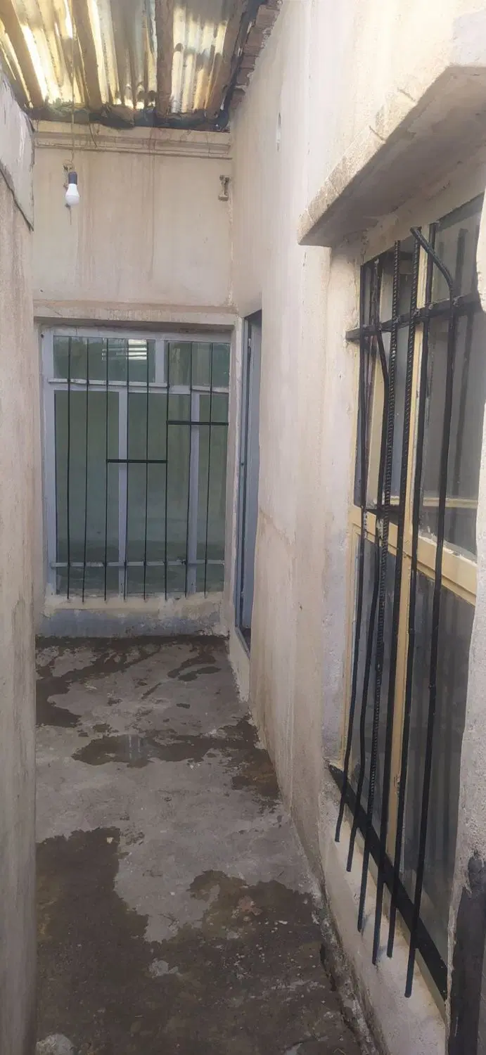 خانه  ۵۰ متری خیابان ارتش چهار راه جعفرآباد