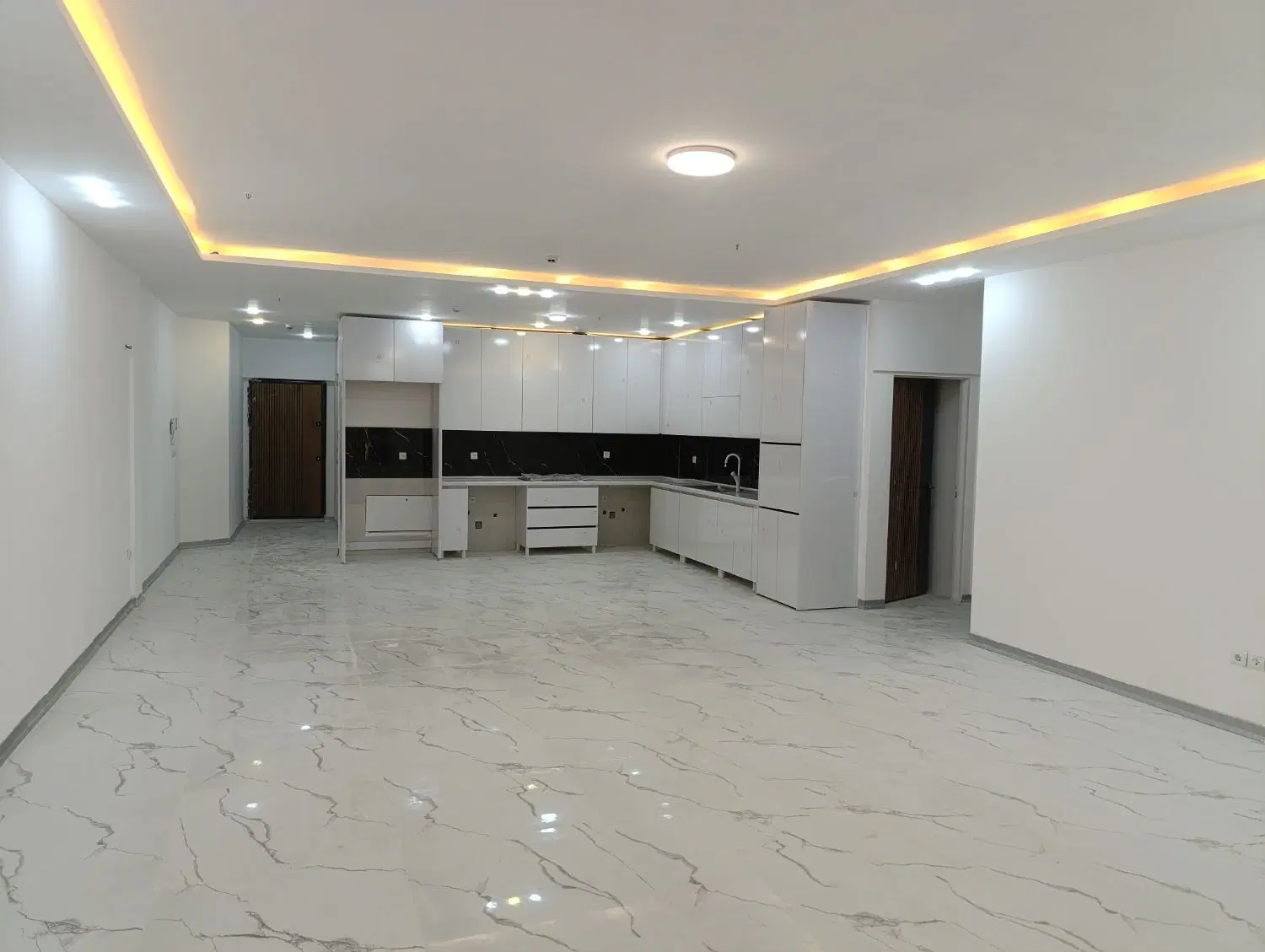 اپارتمان۱۶۰متری