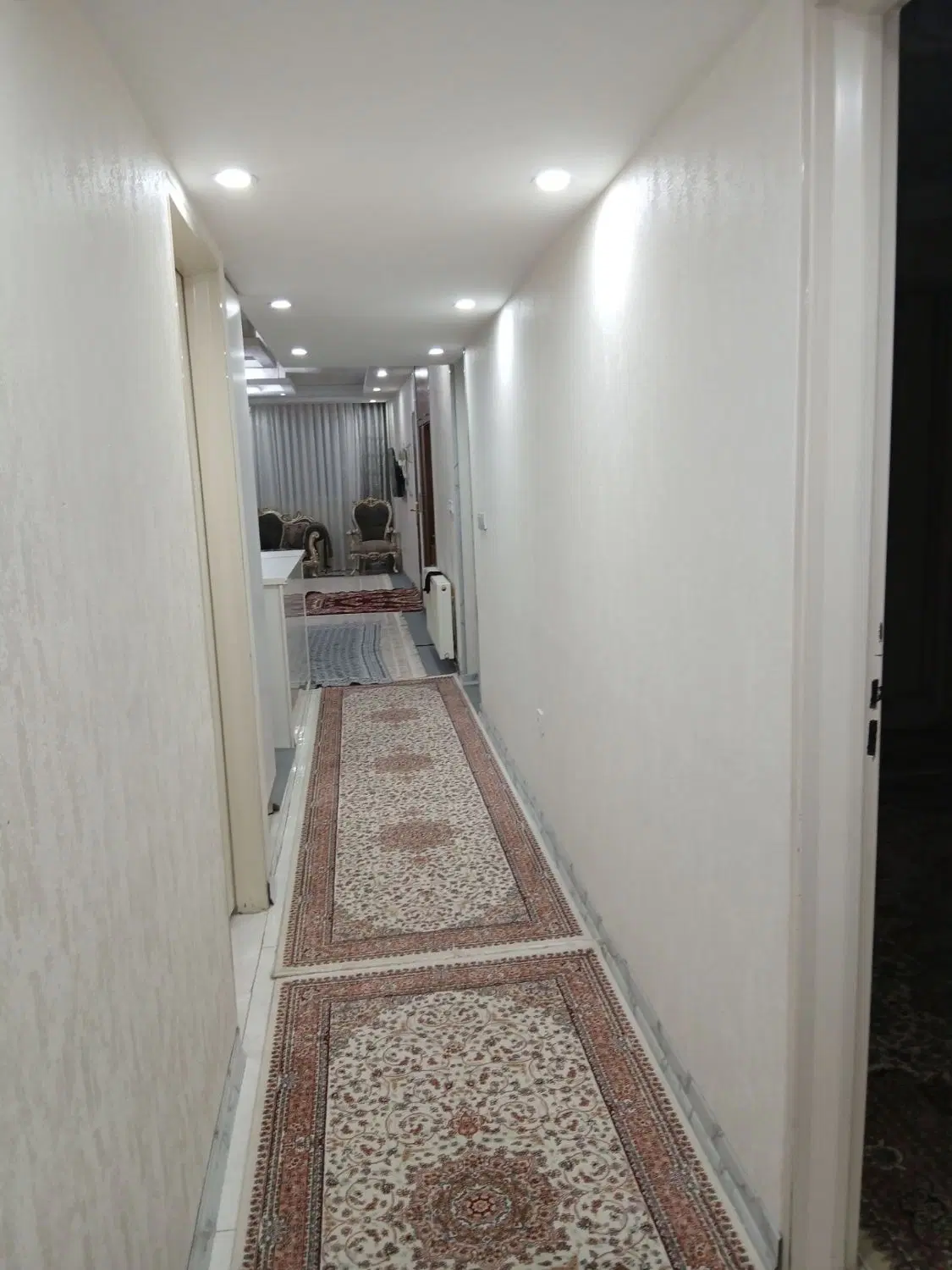 رهن واحد بلوار کشاورز طبقه سوم