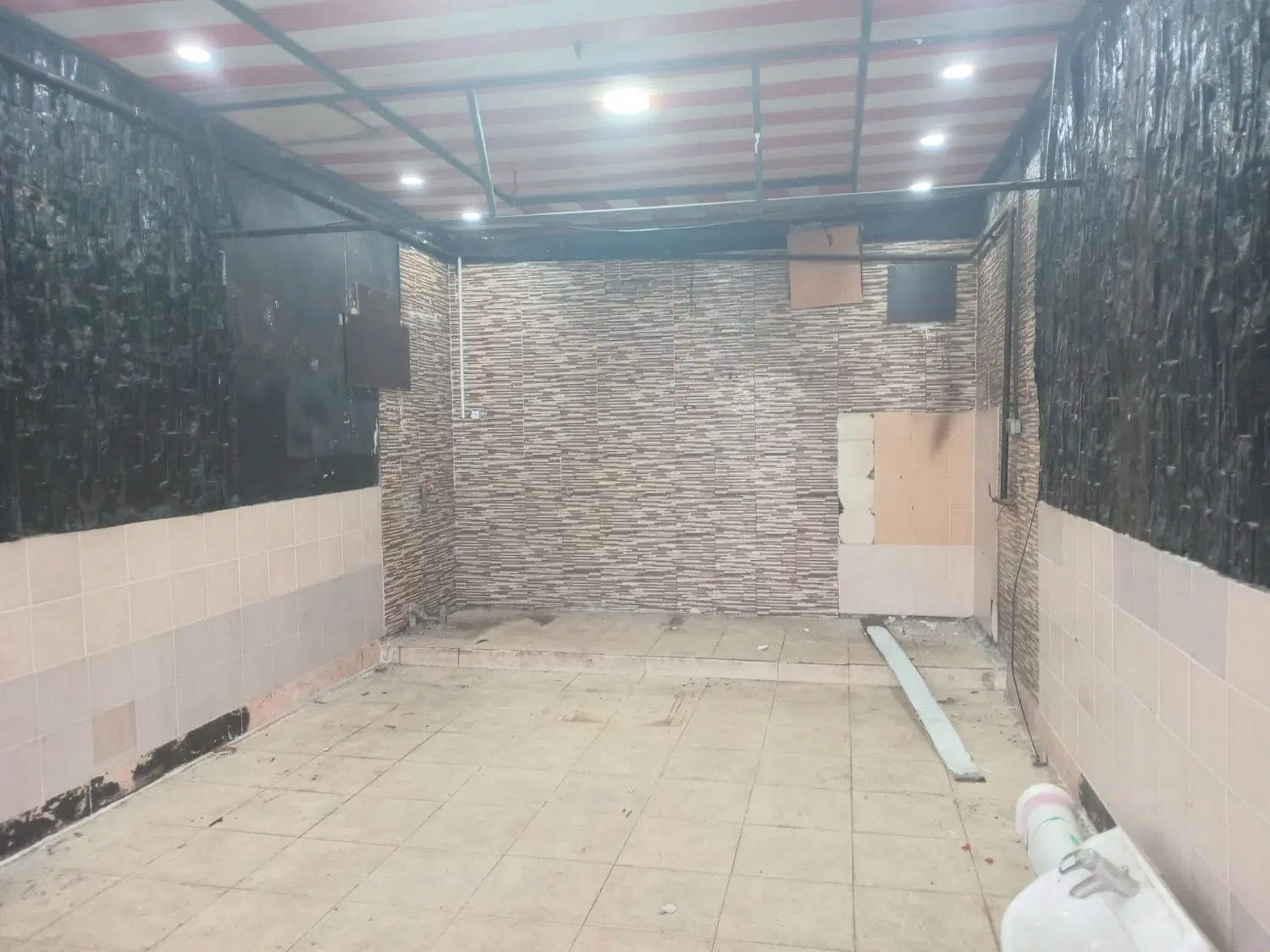 اجاره مغازه ۳۶ متری مرکز شهر عباس آباد