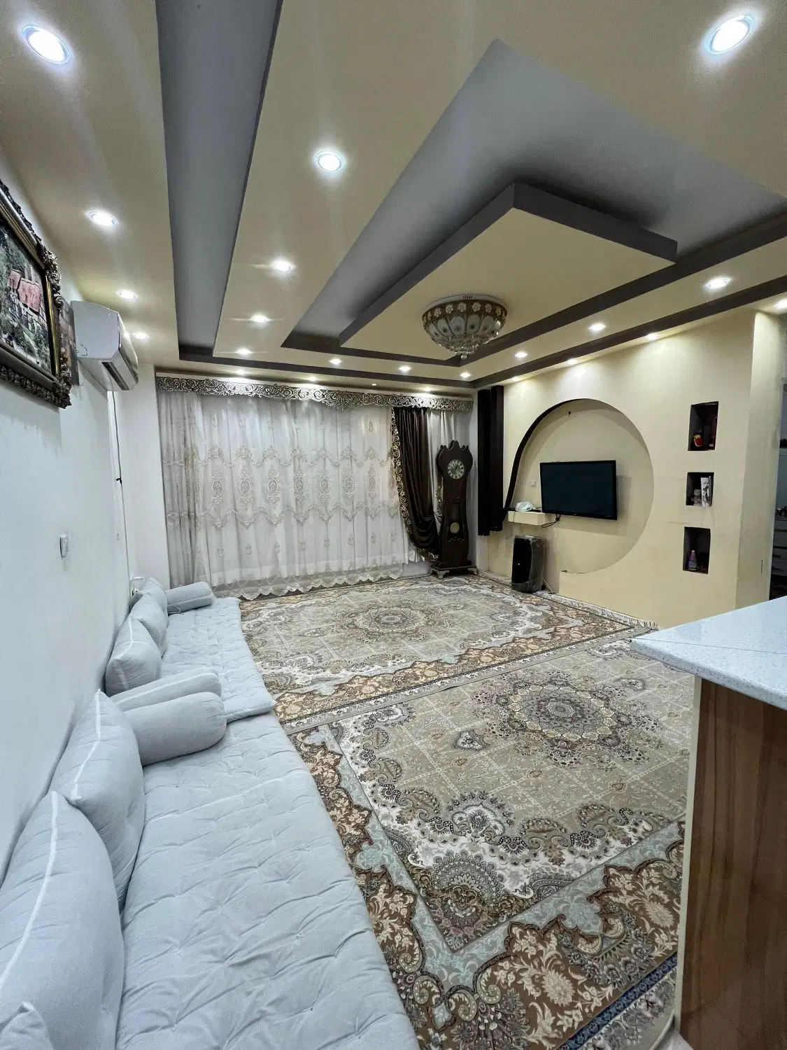 فروش واحد پیکرسازان