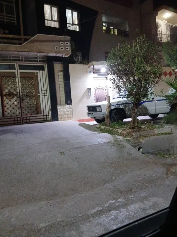 ۱۹۸متر محدوده مجسمه ی فردوسی و مربی