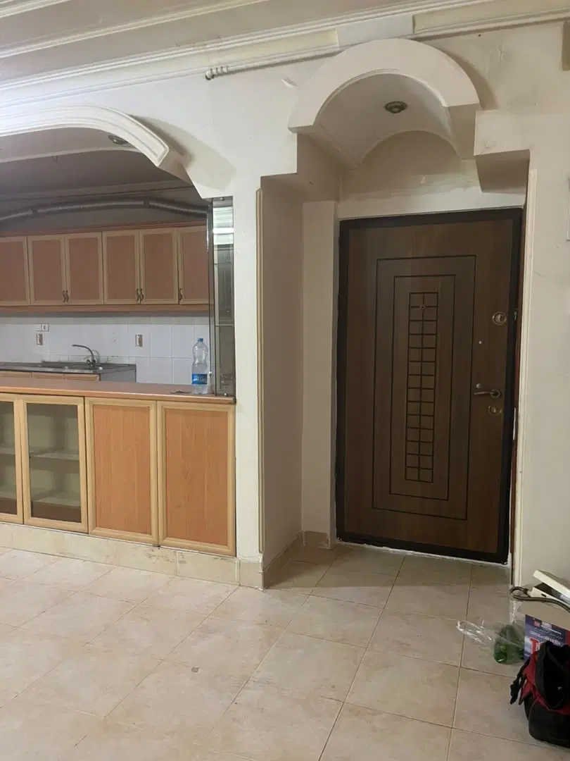 رهن کامل۸۰ متری_با پارکینگ و آسانسور_فروردین