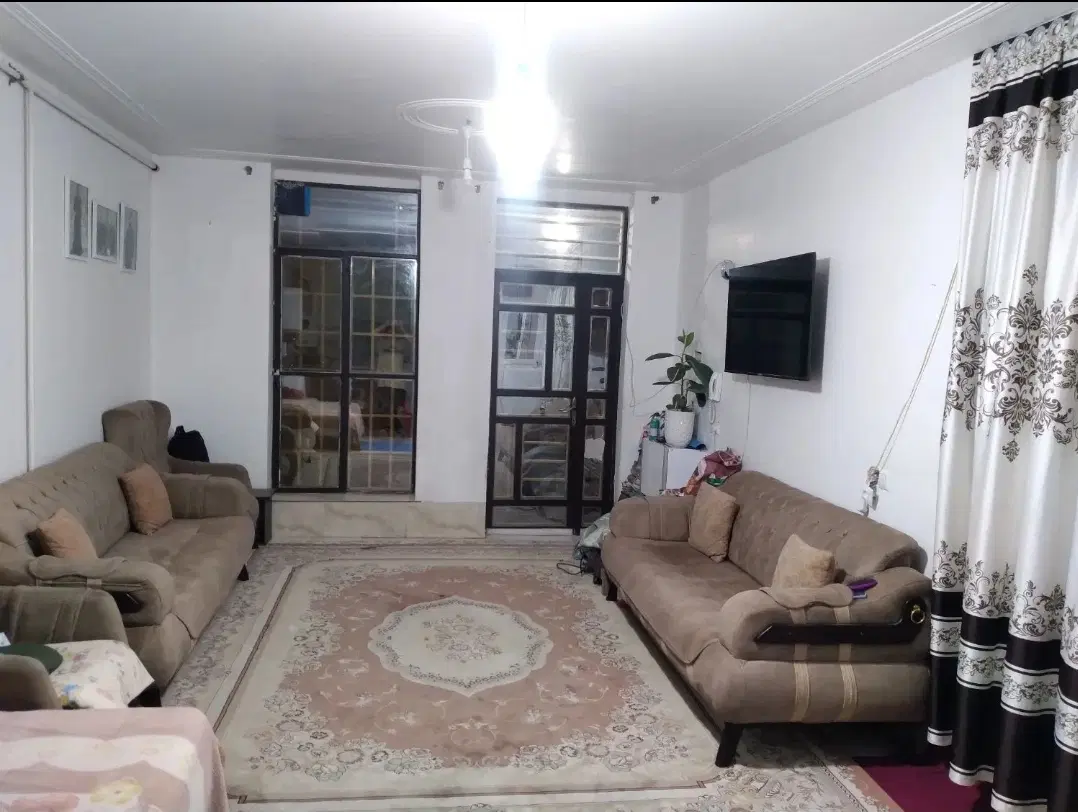 ویلایی_ همکف ۱۱۰ متری( ماه فیروزان)