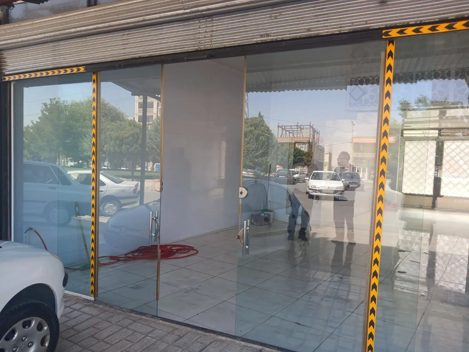 رهن و اجاره مغازه ۴۰متری بر بلوارصنعت