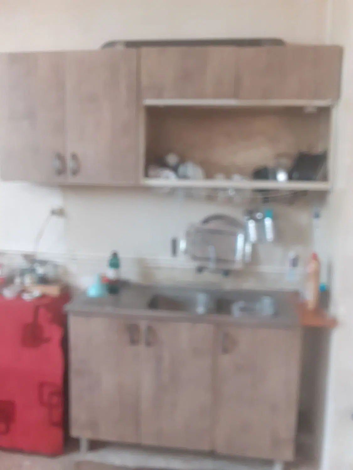 حیاط دربستی پارکینگ دار