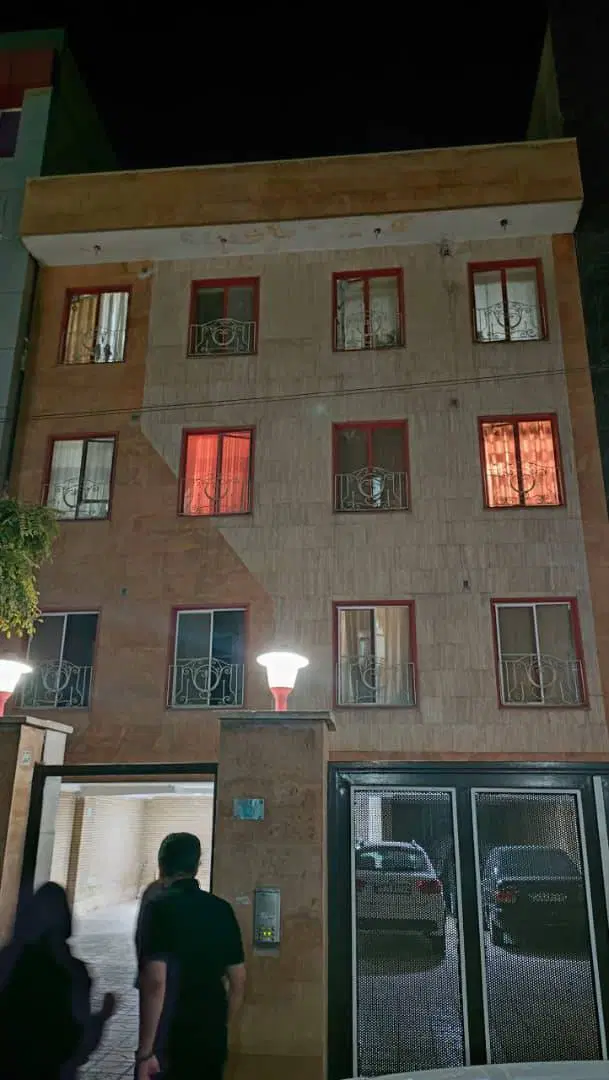 58 متری _ دوخواب _ طبقه 1 _ رو به نما