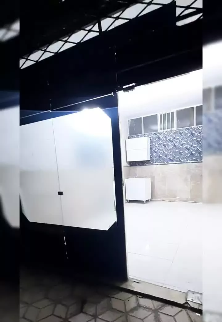 مغازه لوکس دنج و جا دار_ تمیز و مرتب