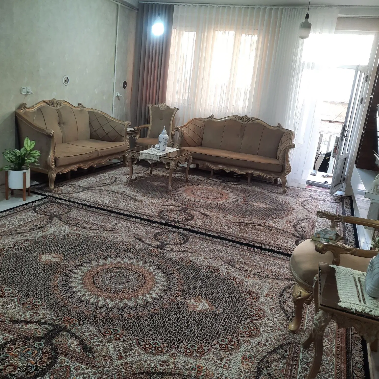 فروش خانه ویلایی در محله شهدا کمربندی نیار