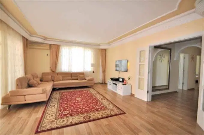 رهن و اجاره واحد دو خواب بازسازی شده تاپ لوکیشن