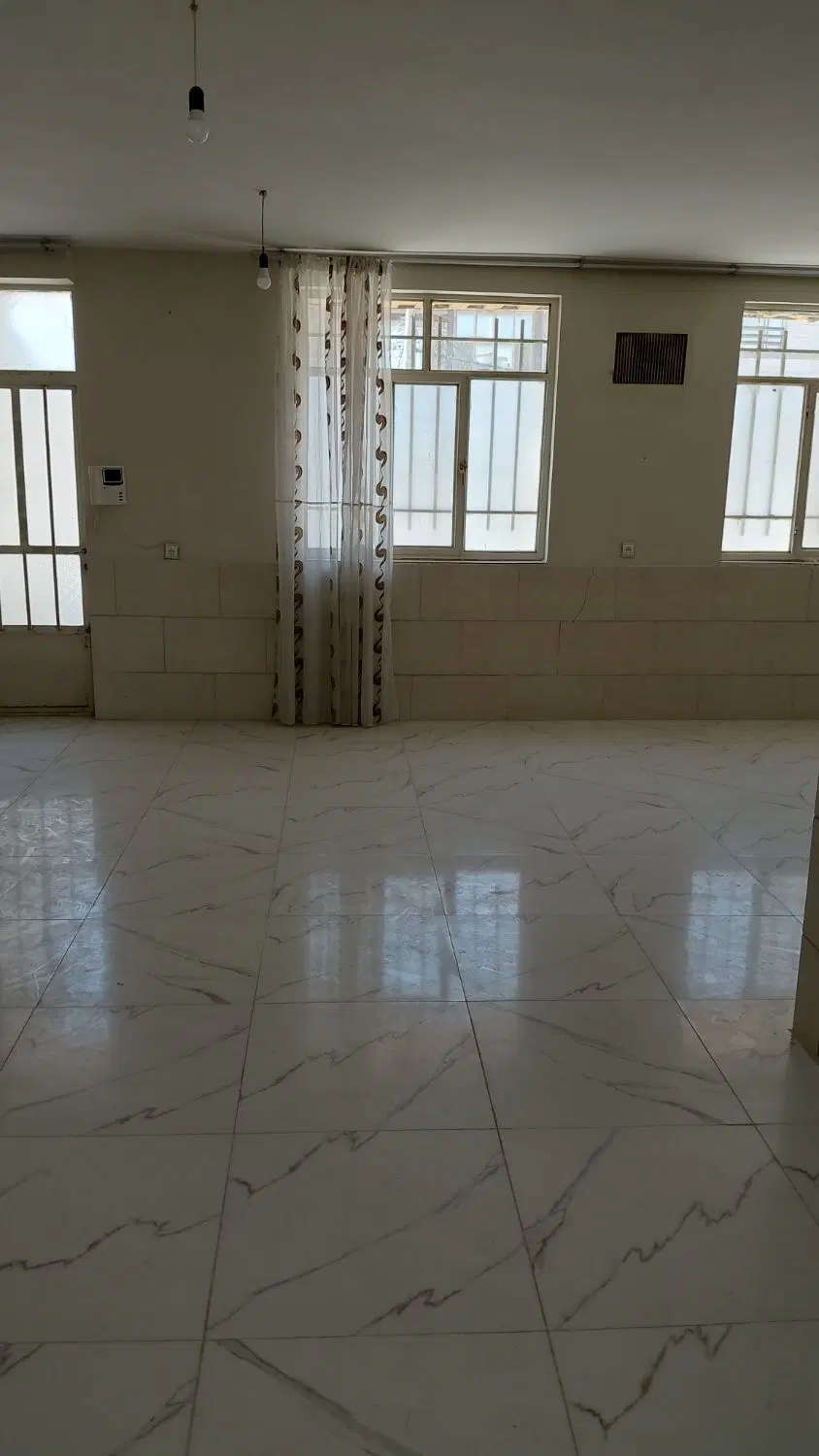 ۱۲۰ متر  دو خوابه  قنات داخله نصرها