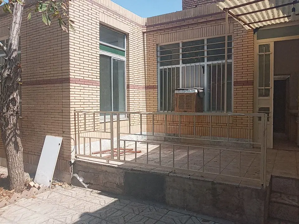 ملک رهن واجاره عالی وقیمت عالی ورودی مجزا