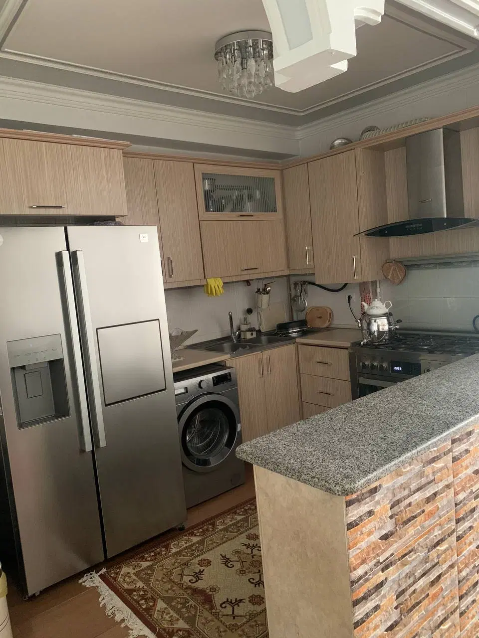 آپارتمان ۳ طبقه_ سه راه شمس تبریزی_گرو - مفتح