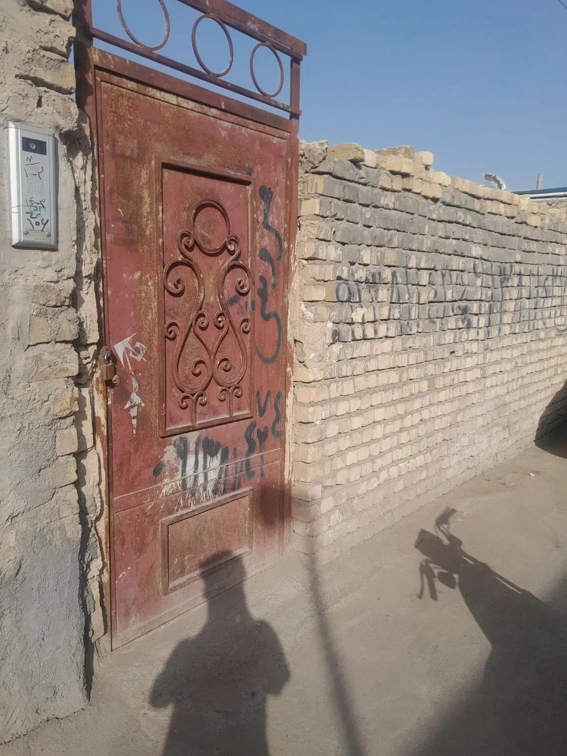 زمین صدمتری پا امتیاز کوچه خندان اماده سقف