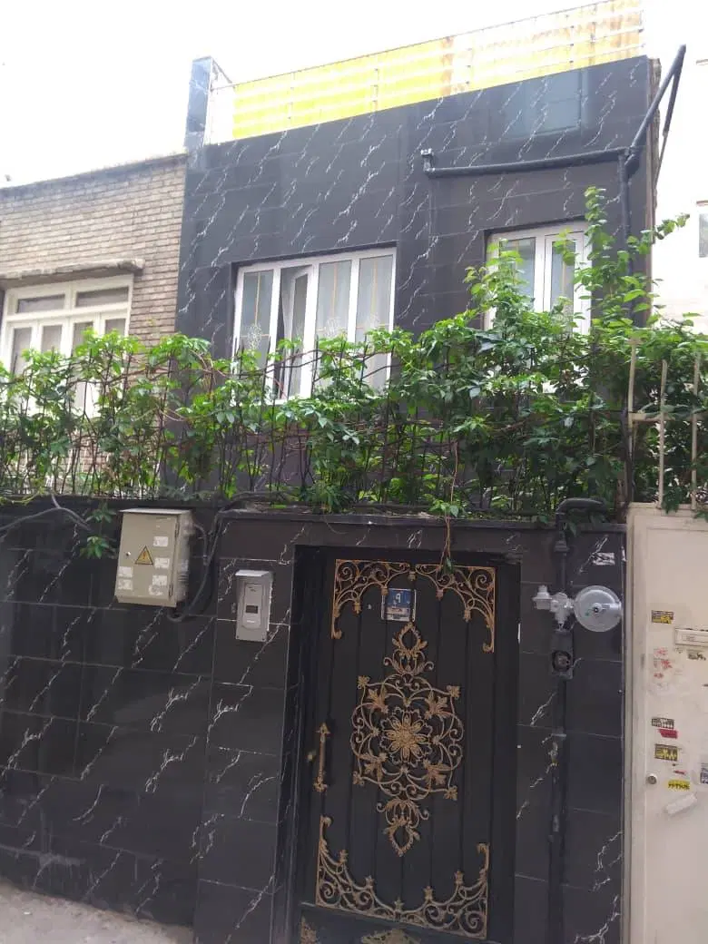 اجاره ملک دربستی سه طبقه باسازی شده