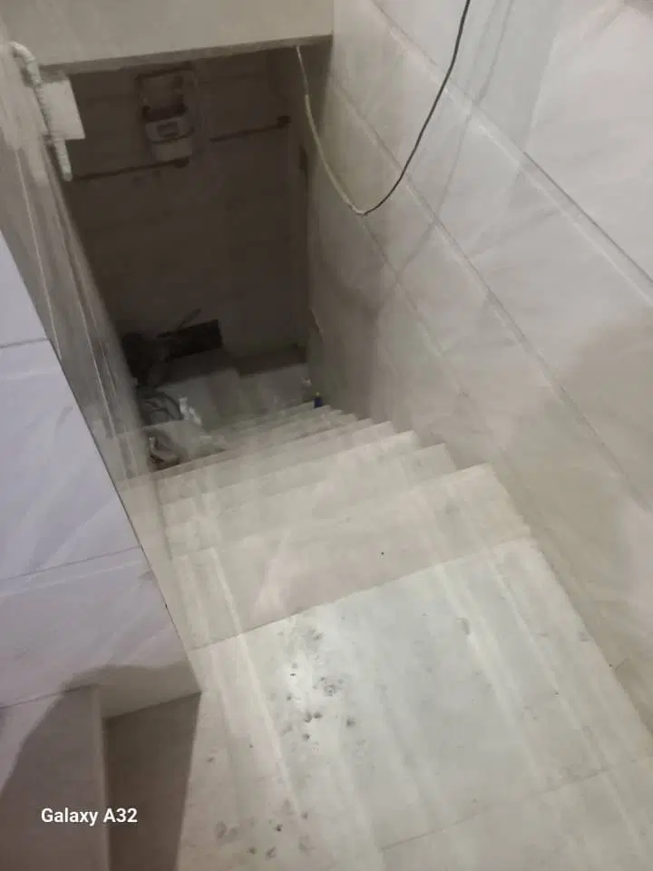 مغازه کرونی خ مخابرات