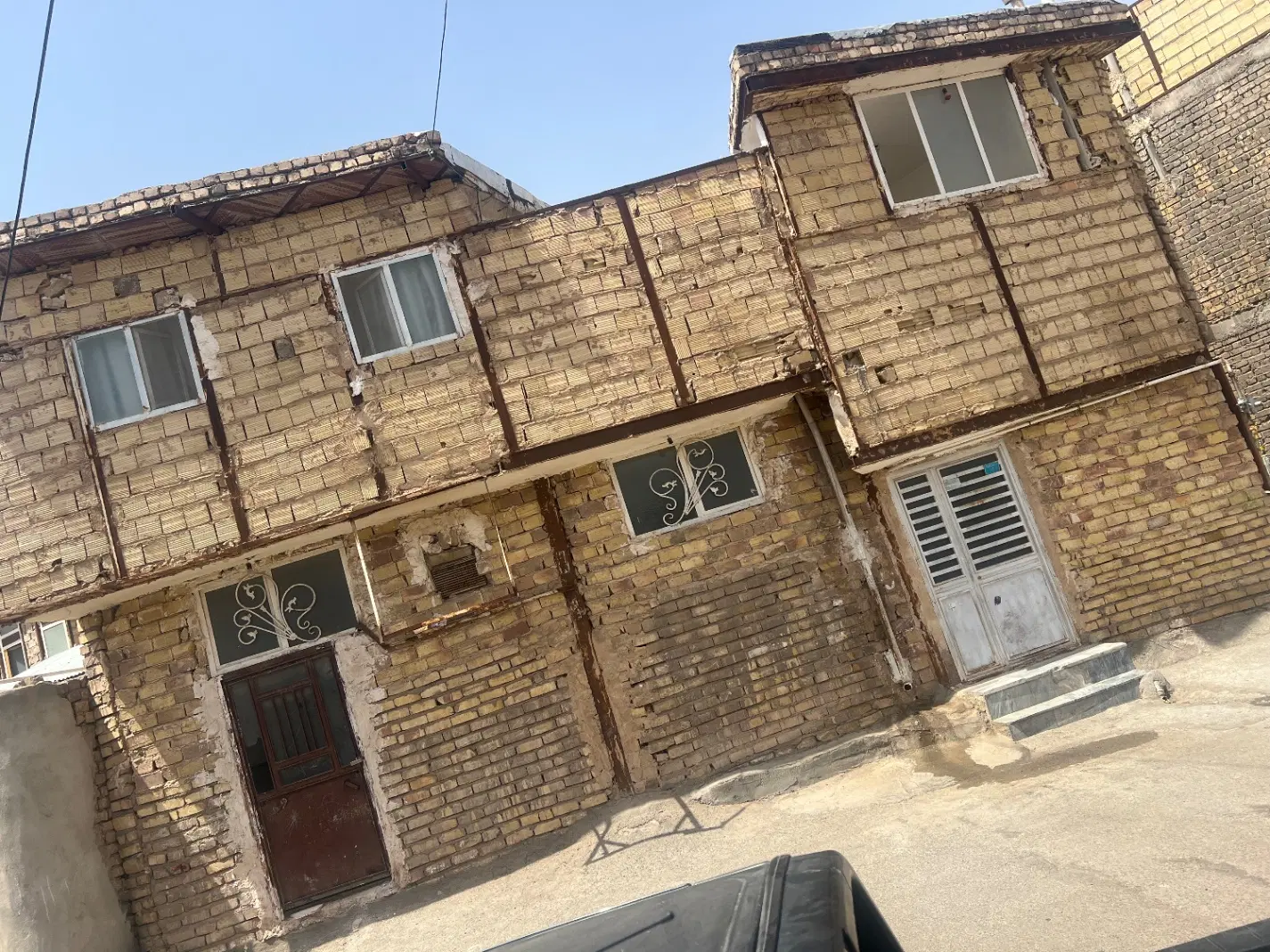 منزل نقلی ۴۳متری اب برق گاز (سوئیت) جلو قواره