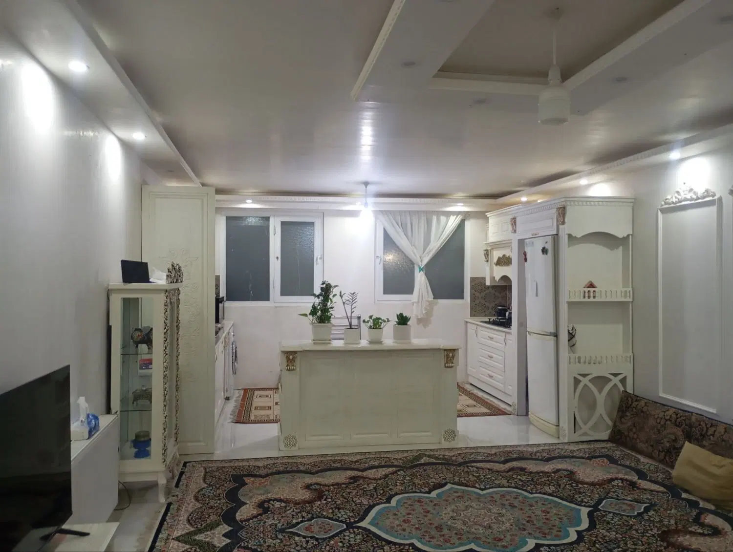 آپارتمان دوخوابه اصلانی سحر قاسمی سیدی صبا