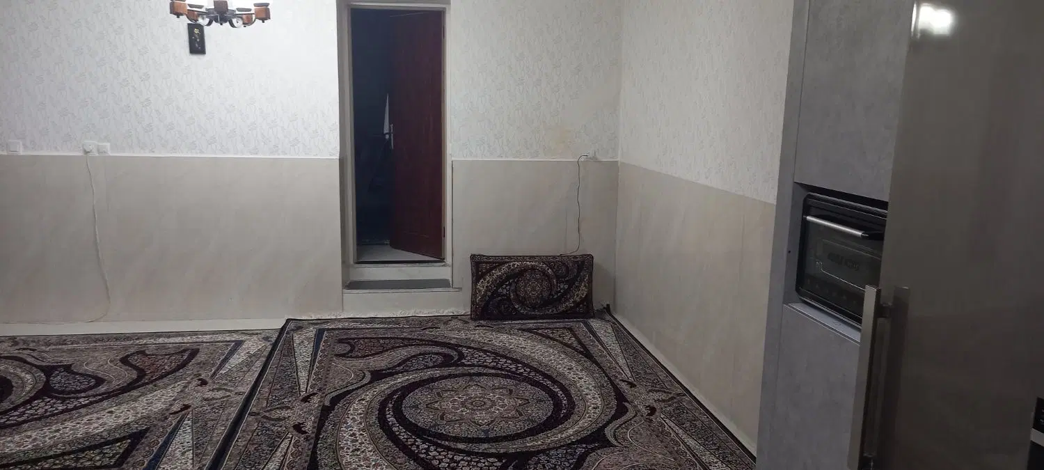 خانه 75متری بازسازی شده