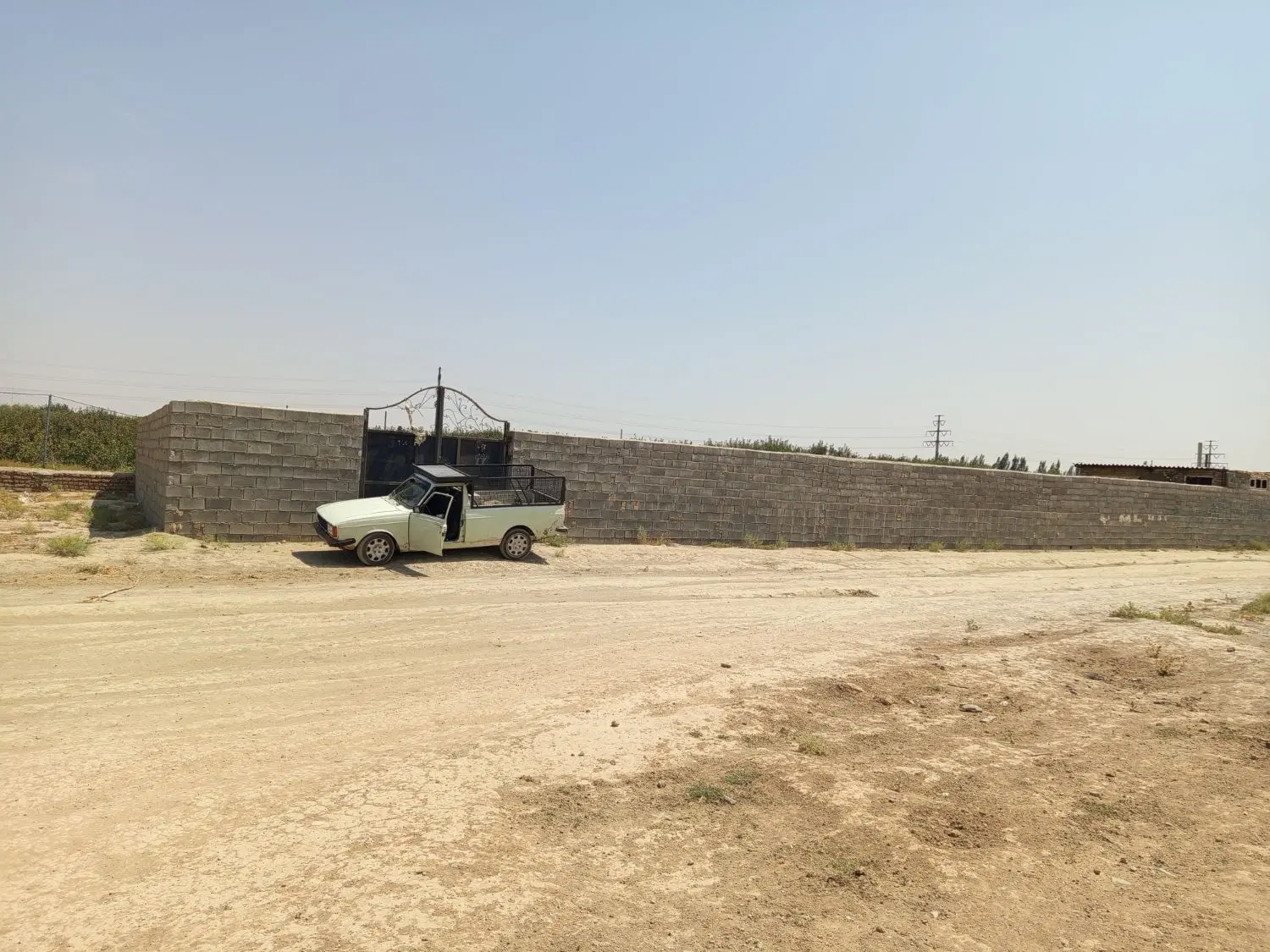 ۲۰۰متر زمین فروشی