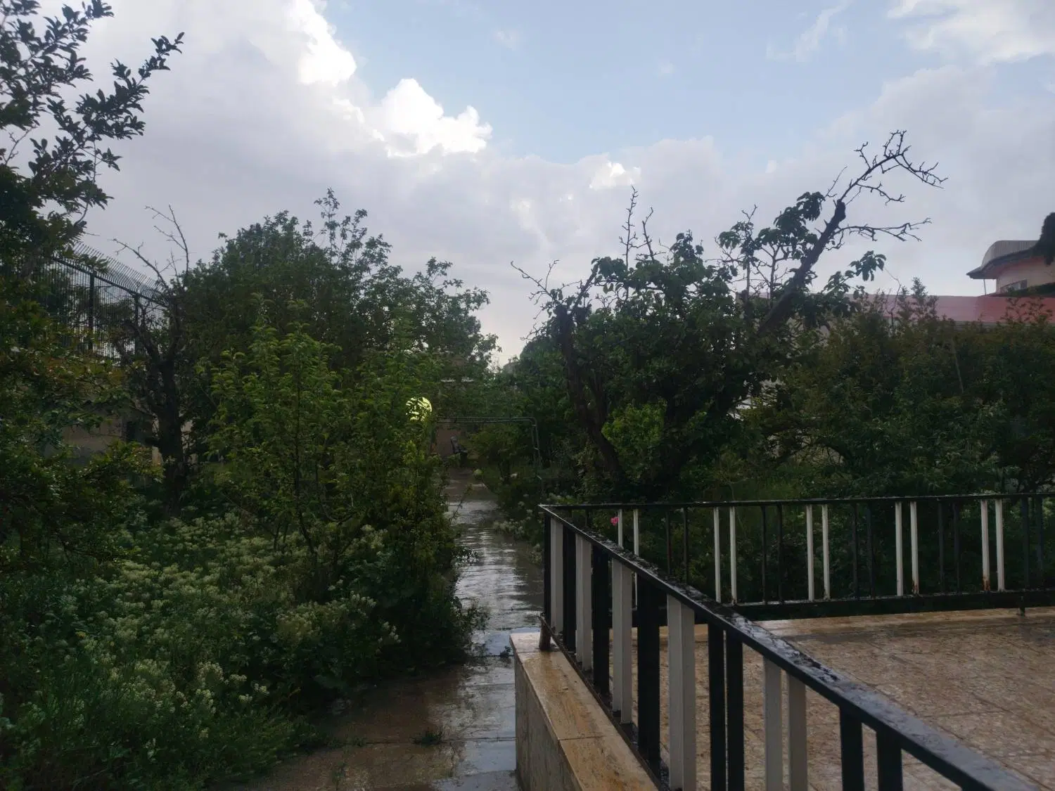 خانه ویلایی قدیمی رضوانیه