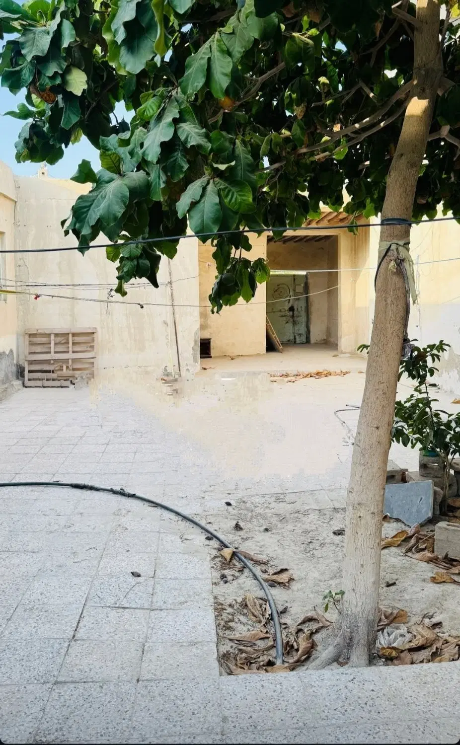 فروش زمین قشم (شهر رمکان) سه نبش نزدیک جاده