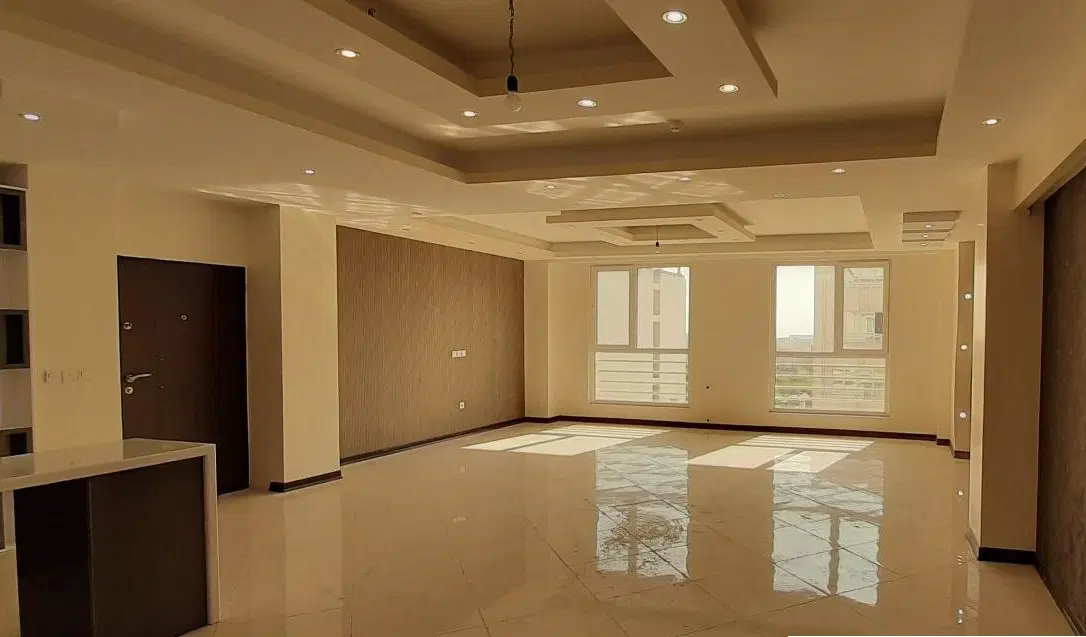 ورزی شمالی نوساز ۱۴۵ متر سه خواب