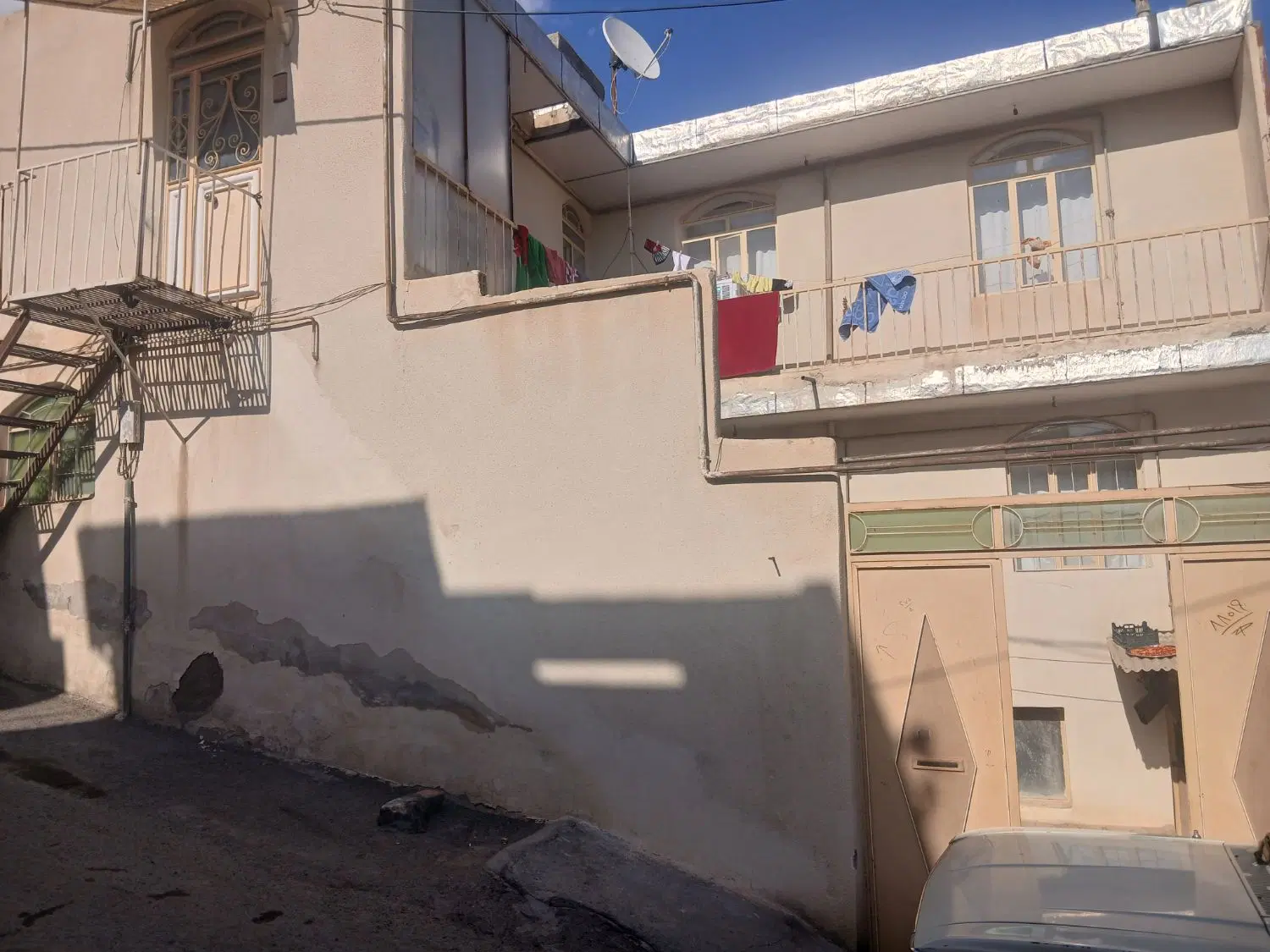 خانه فروشی دوطبقه عبور مجزا ننله