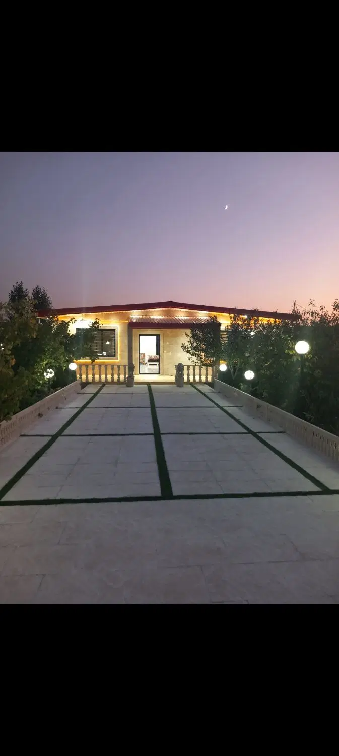 ویلا چهارباغ دارای کنتور برق ، آب ،گاز ،