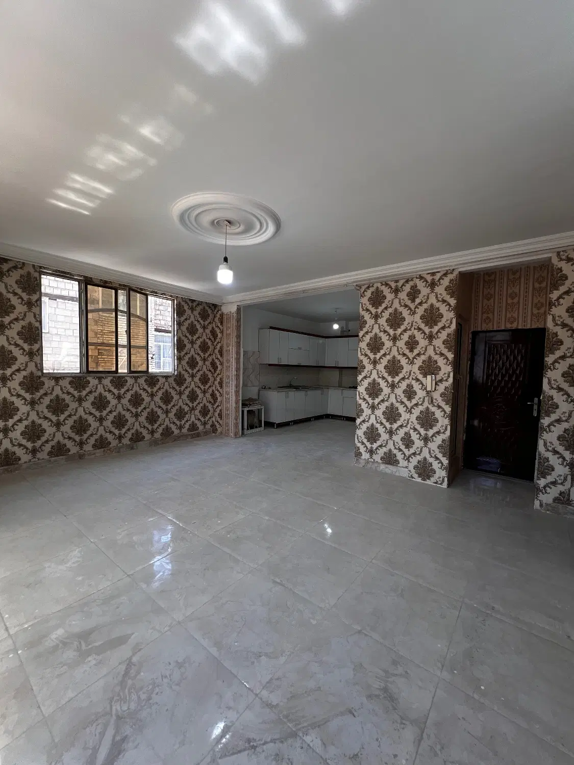 توس ۴۱ سر ۲نبش (زارع)
