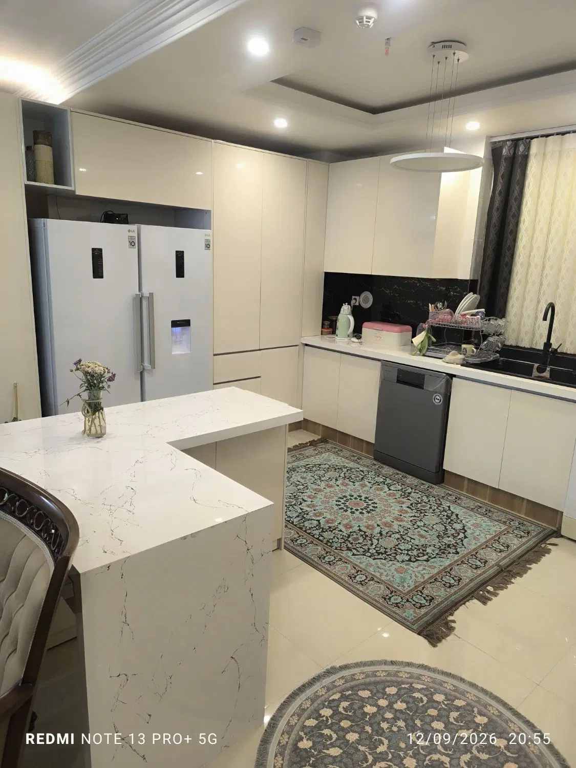 آپارتمان نو ساز 125 متری  فول امکانات