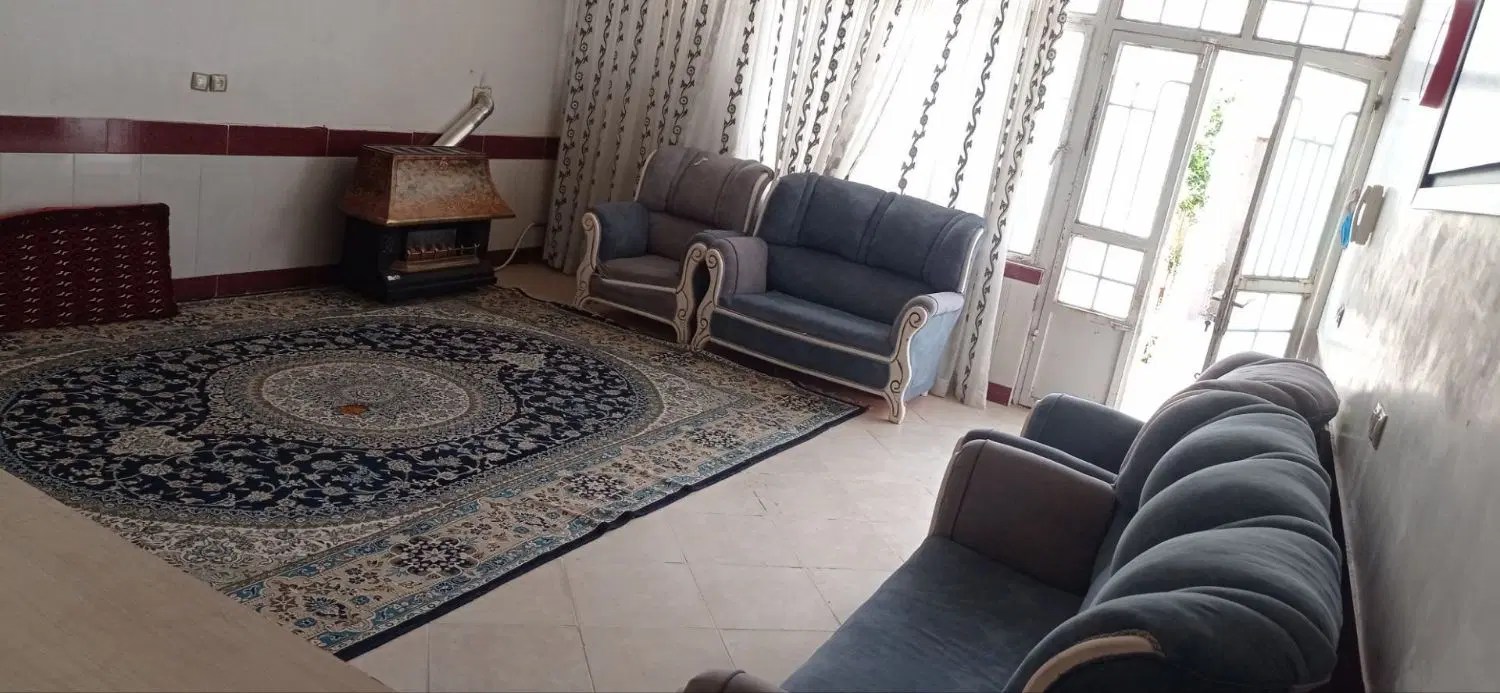 معاوضه خانه. با ماشین ساینا. دوگانه