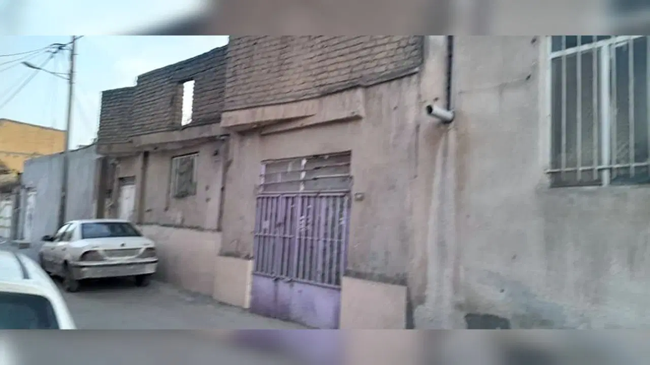 ویلایی کلنگی منزل حیاط دار