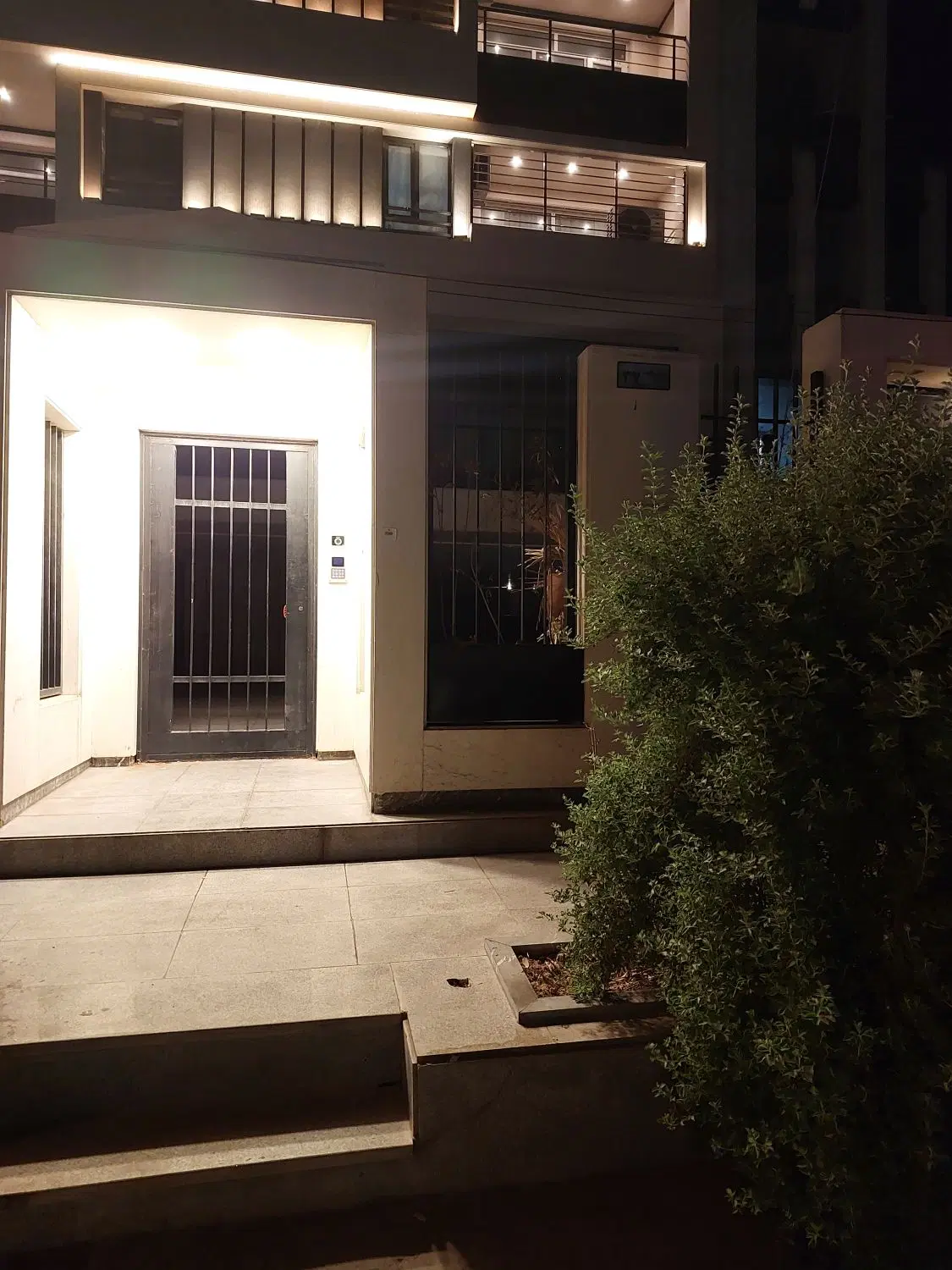 ویلایی ۲۲۰ متری اصلی وهابی