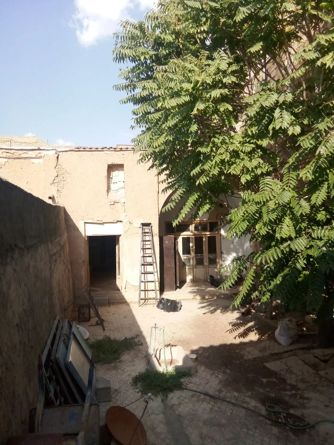 خانه قدیمی بامغازه