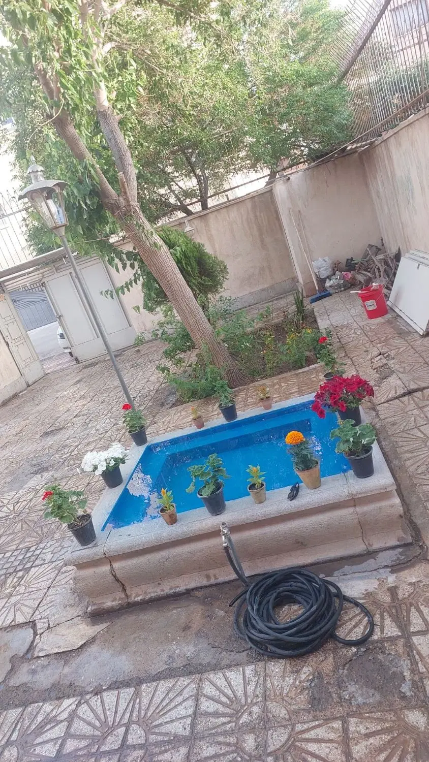 خانه ۲ طبقه ۳۰ سال ساخت