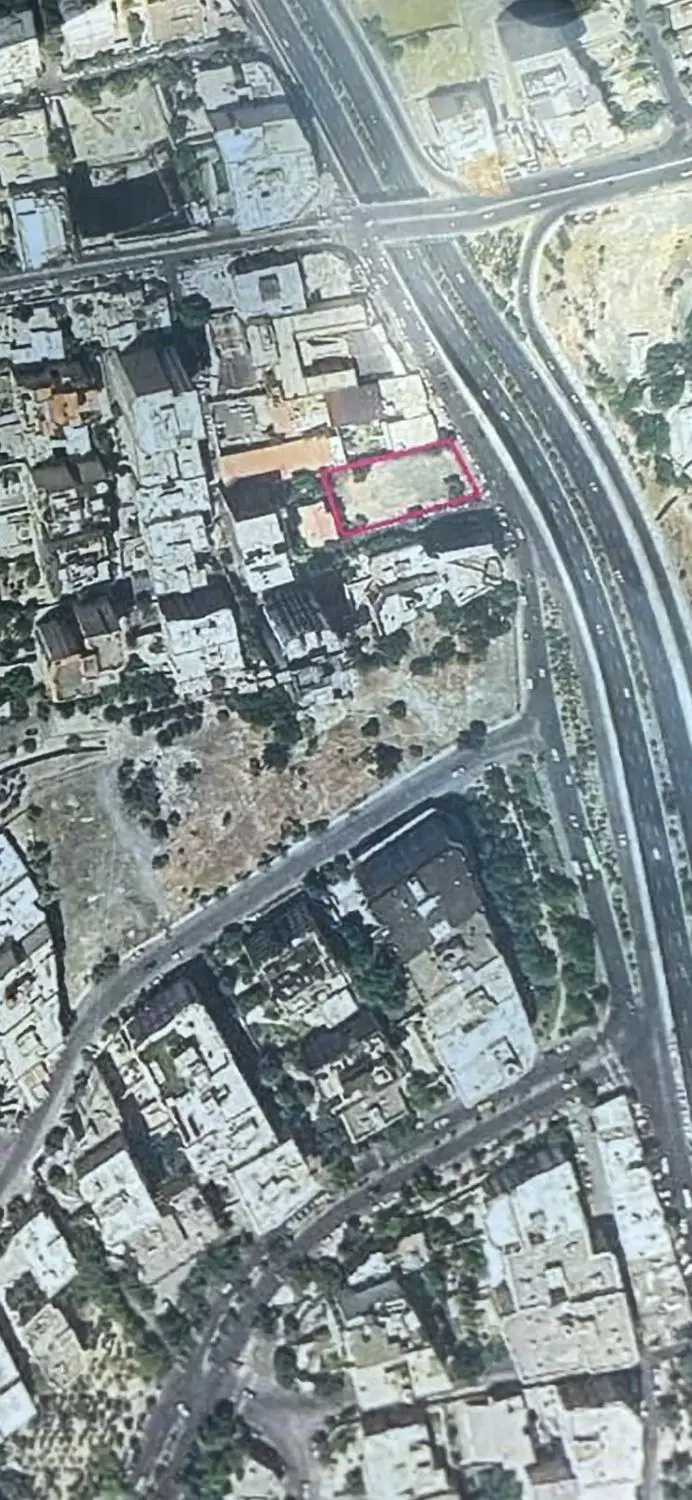 زمین ۱۹۰۰ متری سعادت اباد