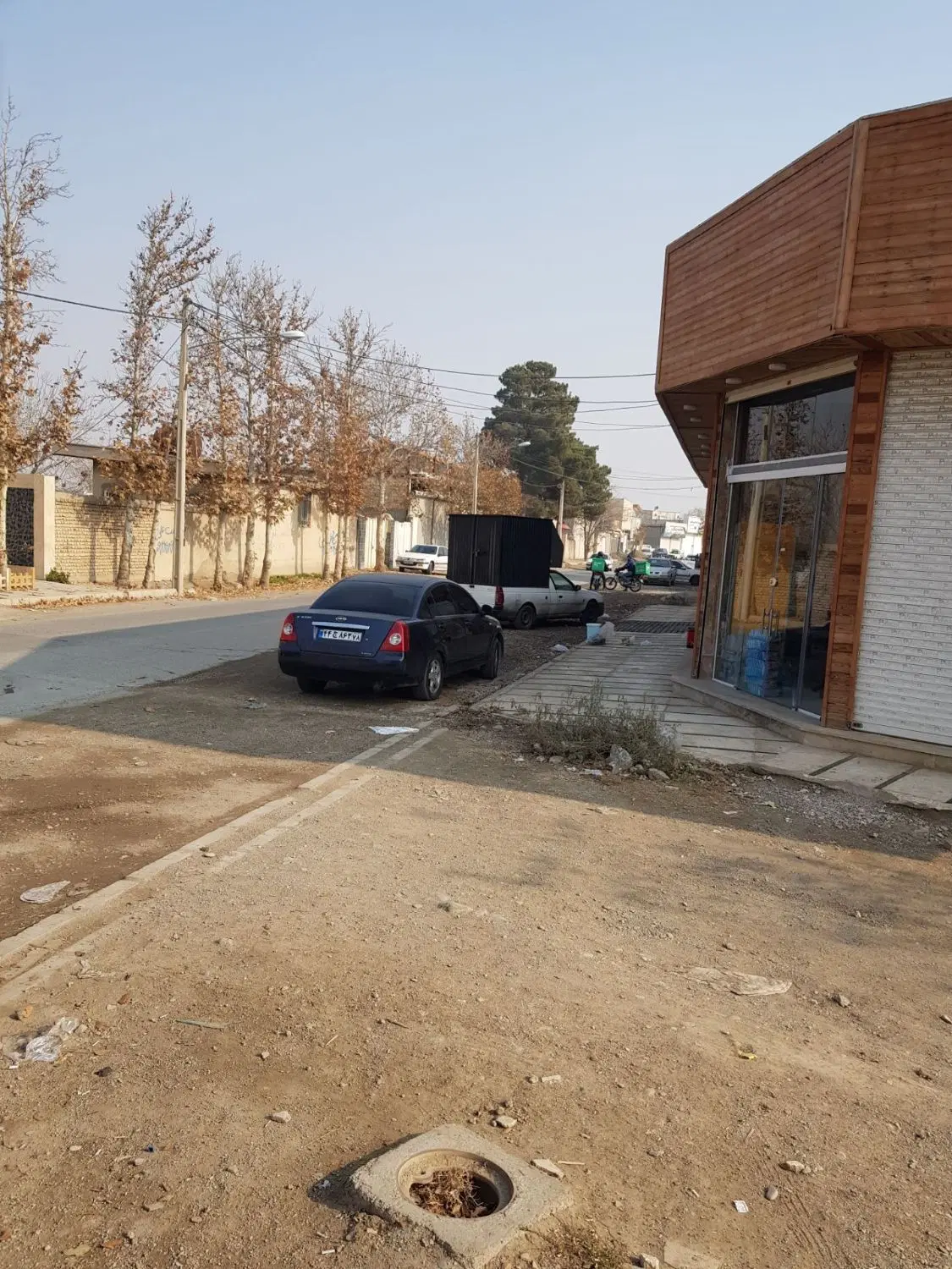یک باب مغازه فروشی