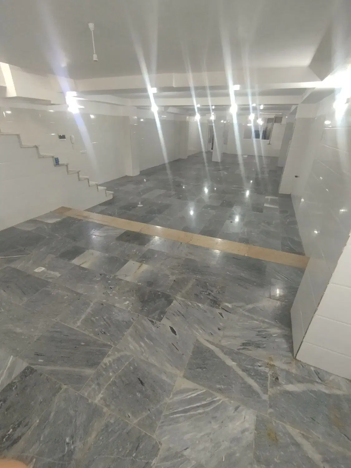 زیرزمین ۱۸۰ متر بر خیابان